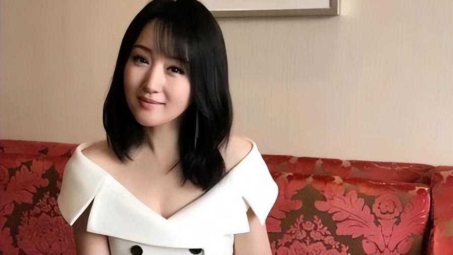 回顾杨钰莹巅峰期爱上赖文峰却葬送十年事业51岁不婚仍单身