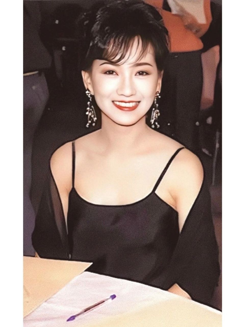 即使放在现今的审美标准下,简直迷s万千少男少女,赵雅芝的颜值真的很