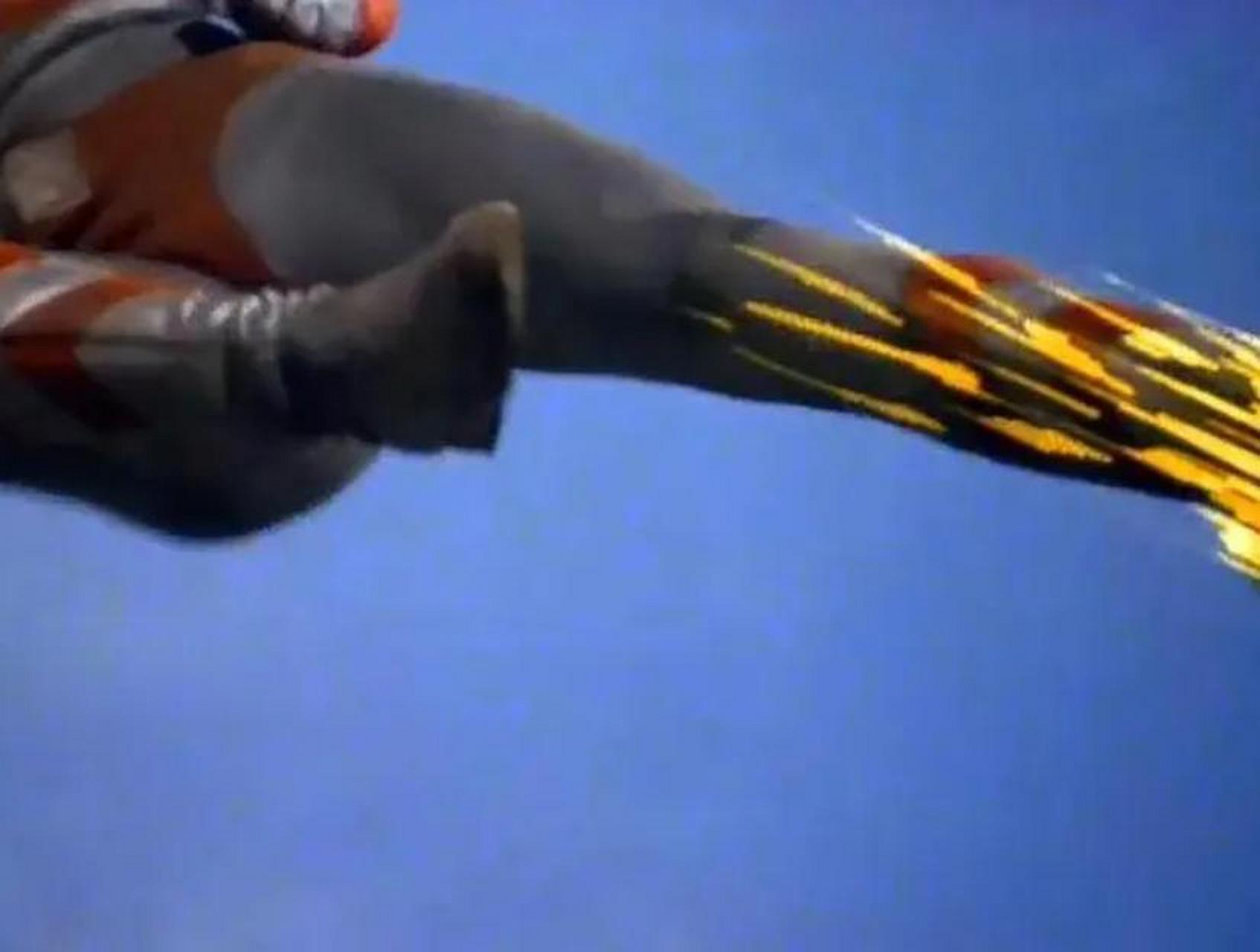 雷欧飞踢是雷欧奥特曼的必杀技,经过了千辛万苦的修炼,是他的主要