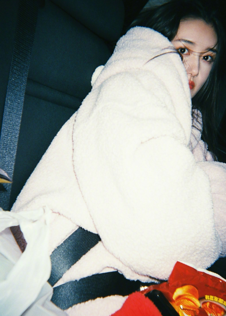 蒋依依# #蒋依依穿搭# 是可爱软糯的小熊.