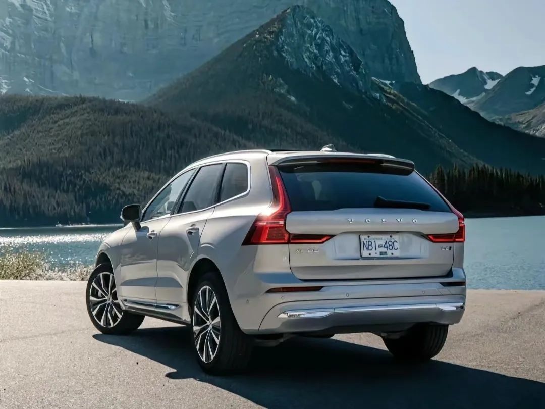 沃尔沃xc60:坚守安全与豪华的suv典范,妥协中更显价值