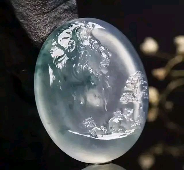 冰飘花翡翠镯芯雕刻成品简直太美啦