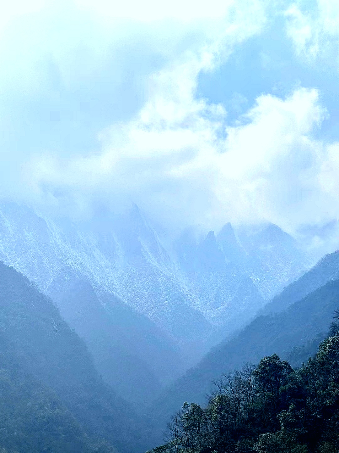 秀山川河盖雪景图片