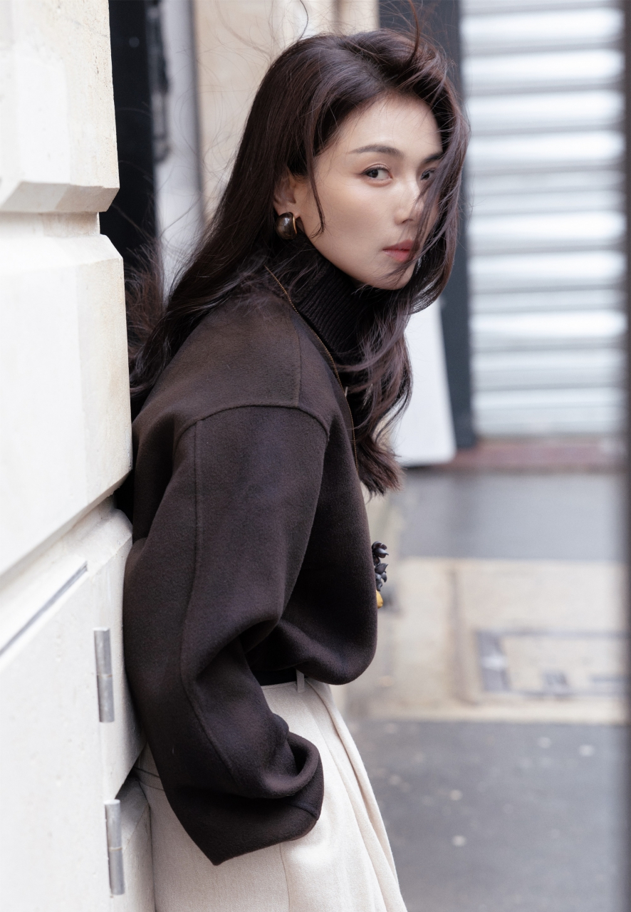 刘涛的街拍照:知性美丽