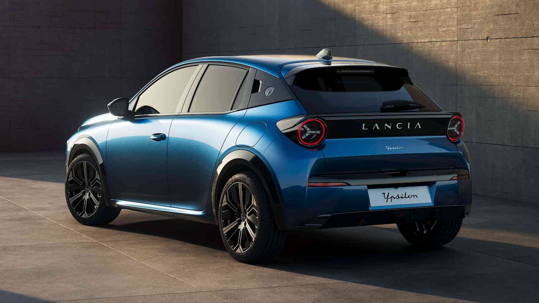 蓝旗亚ypsilon是意大利汽车品牌蓝旗亚的一款全新的紧凑型纯电动汽车.