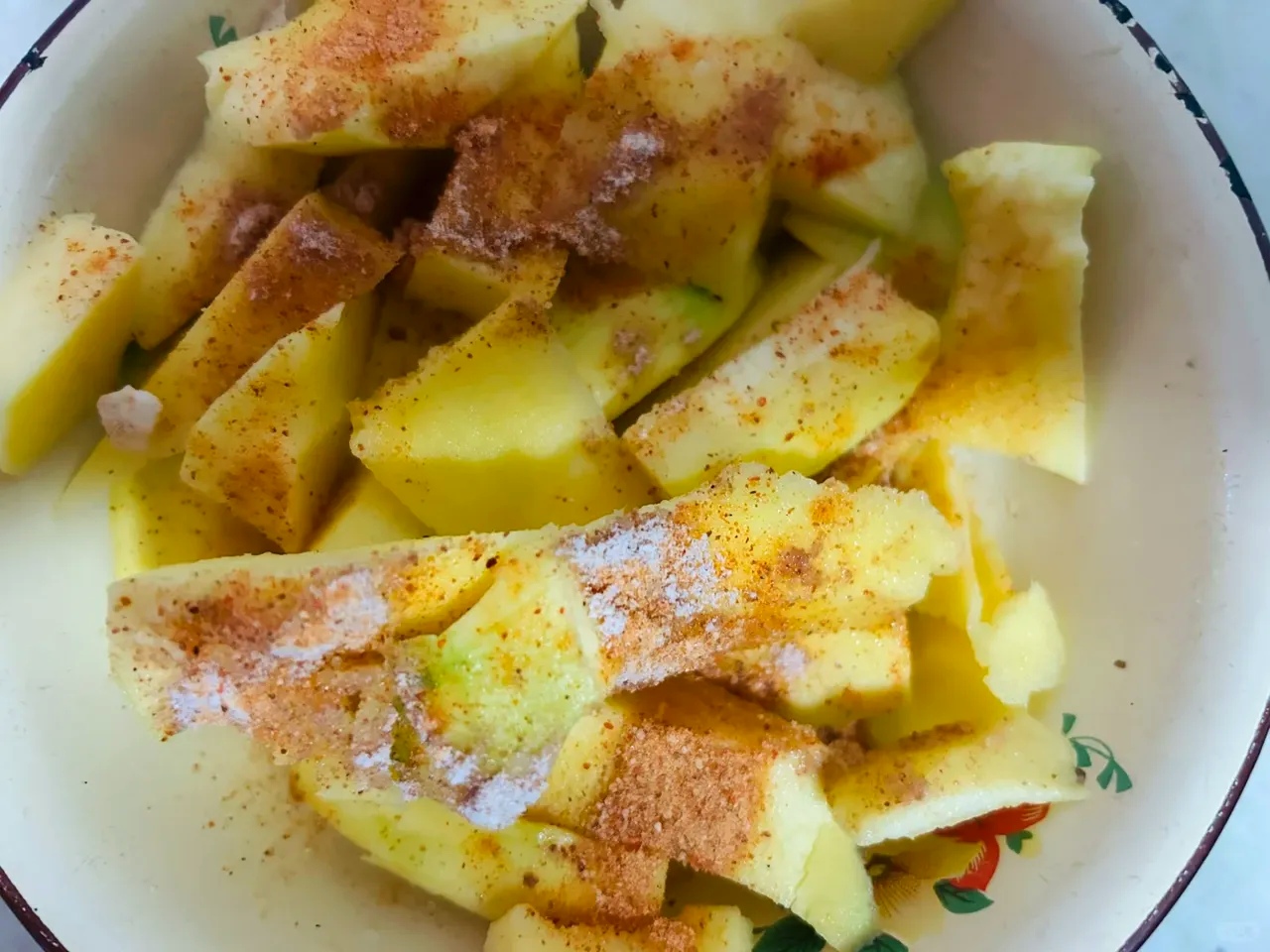 北方人,但真的太爱这一口 酸芒果蘸酸梅粉椒盐粉,太爽口了,没有拿盐