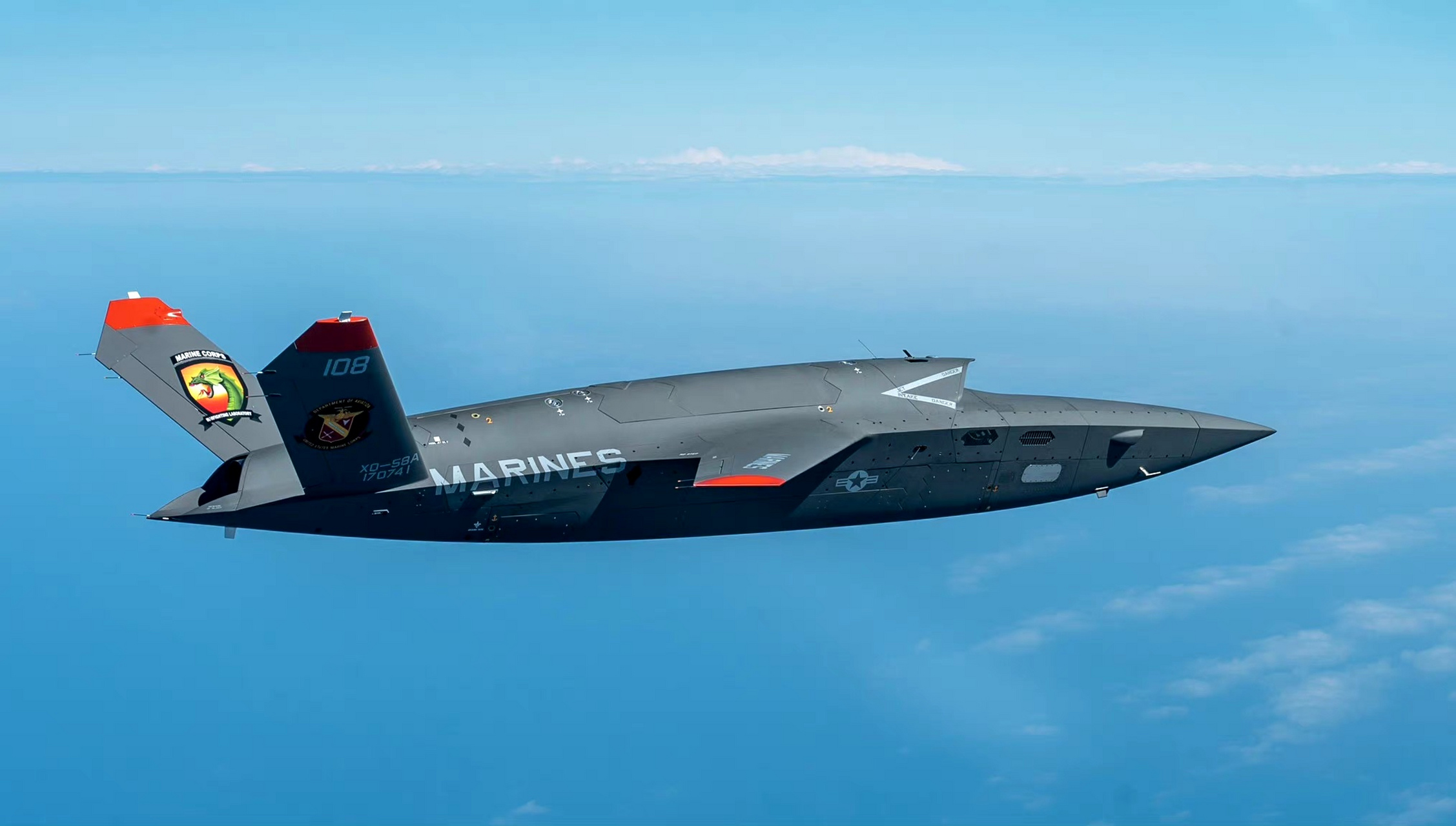 战机欣赏:进行测试的美国海军陆战队xq-58a "女武神"无人机,该机是