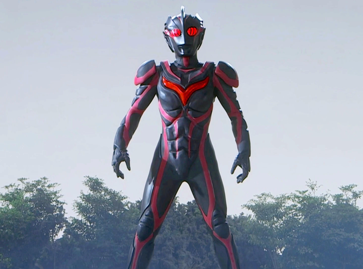 这位黑暗巨人比黑暗扎基更强,2个适能者都变身诺亚,才能对付!