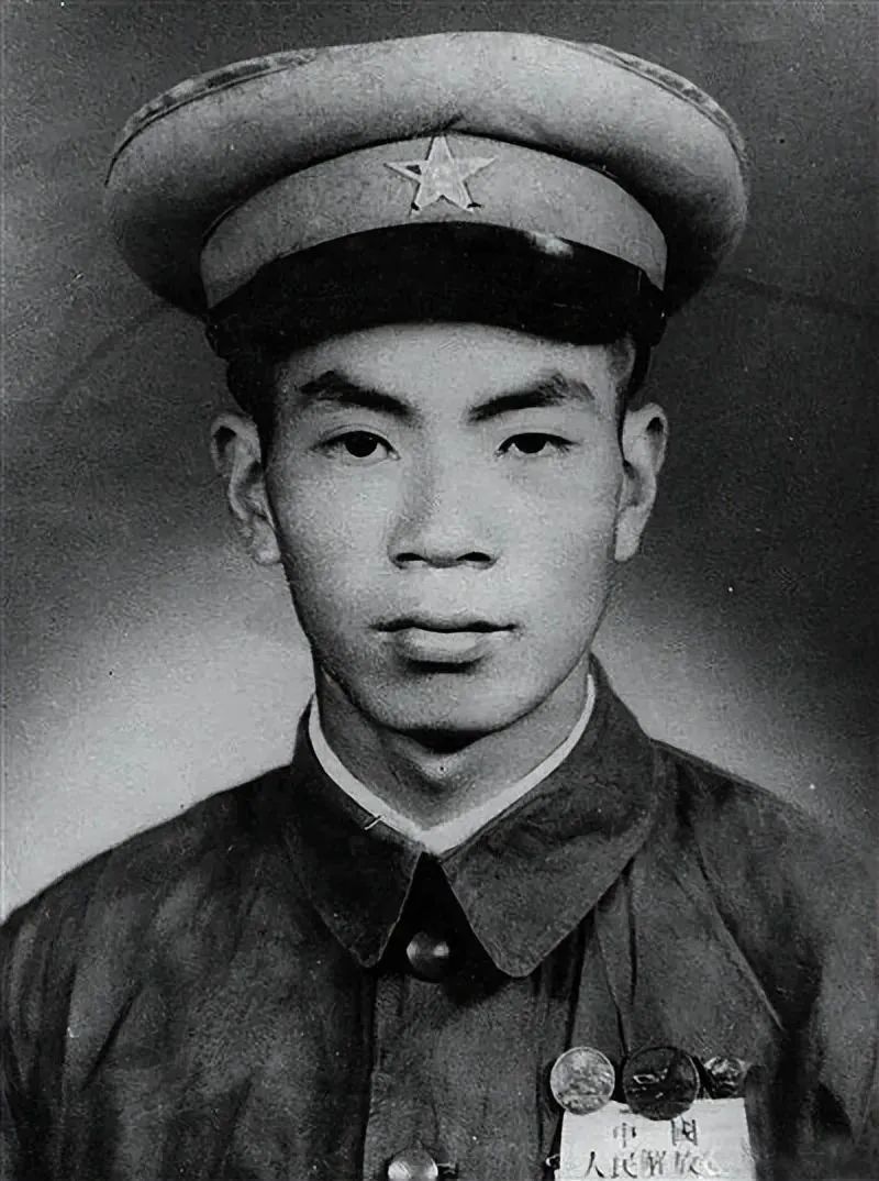 美军的指挥能力和部队的战斗力是其成功撤出长津湖的关键