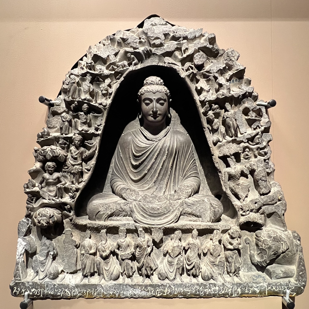 犍陀罗秣菟罗佛像该怎么看