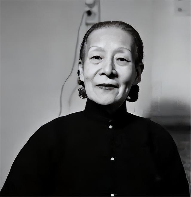 裕容龄:慈禧最宠的女官,与太监恋爱遭状元拒婚,晚年被打断双腿