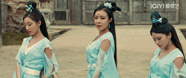 成龙曾钦点的女一号也下海了