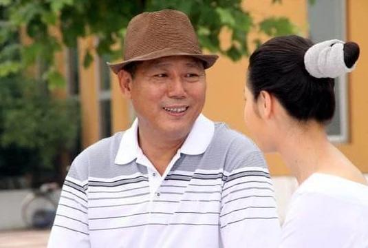 他一心追求梦想她情深爱郎史依弘与李成儒的婚姻故事