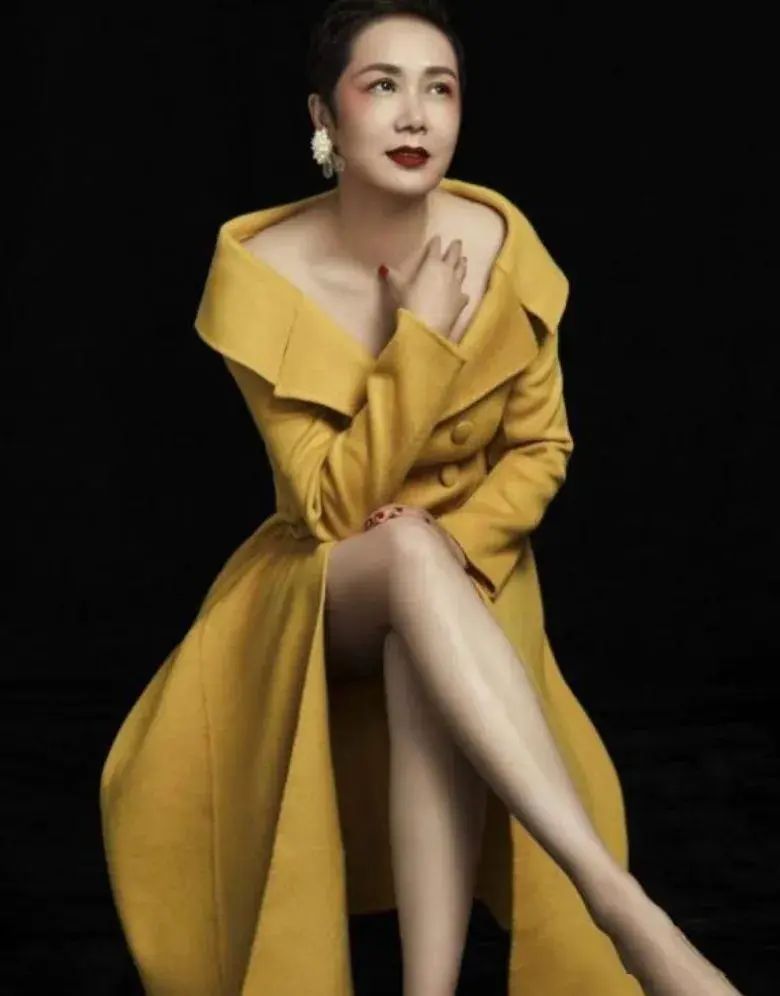 蒋雯丽外甥女竟然是金马影后,蒋雯丽不服老,和外甥女同框似姐妹