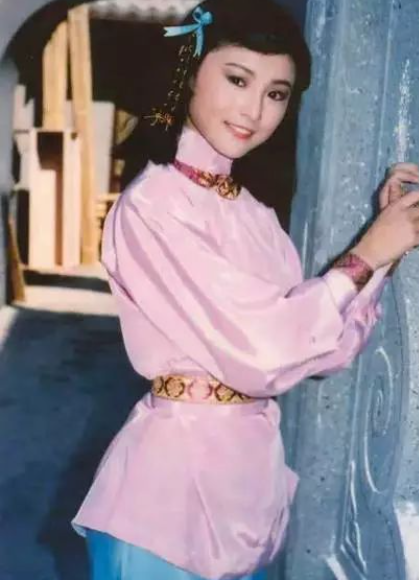 一代女星李赛凤就这样写好了自己的结局
