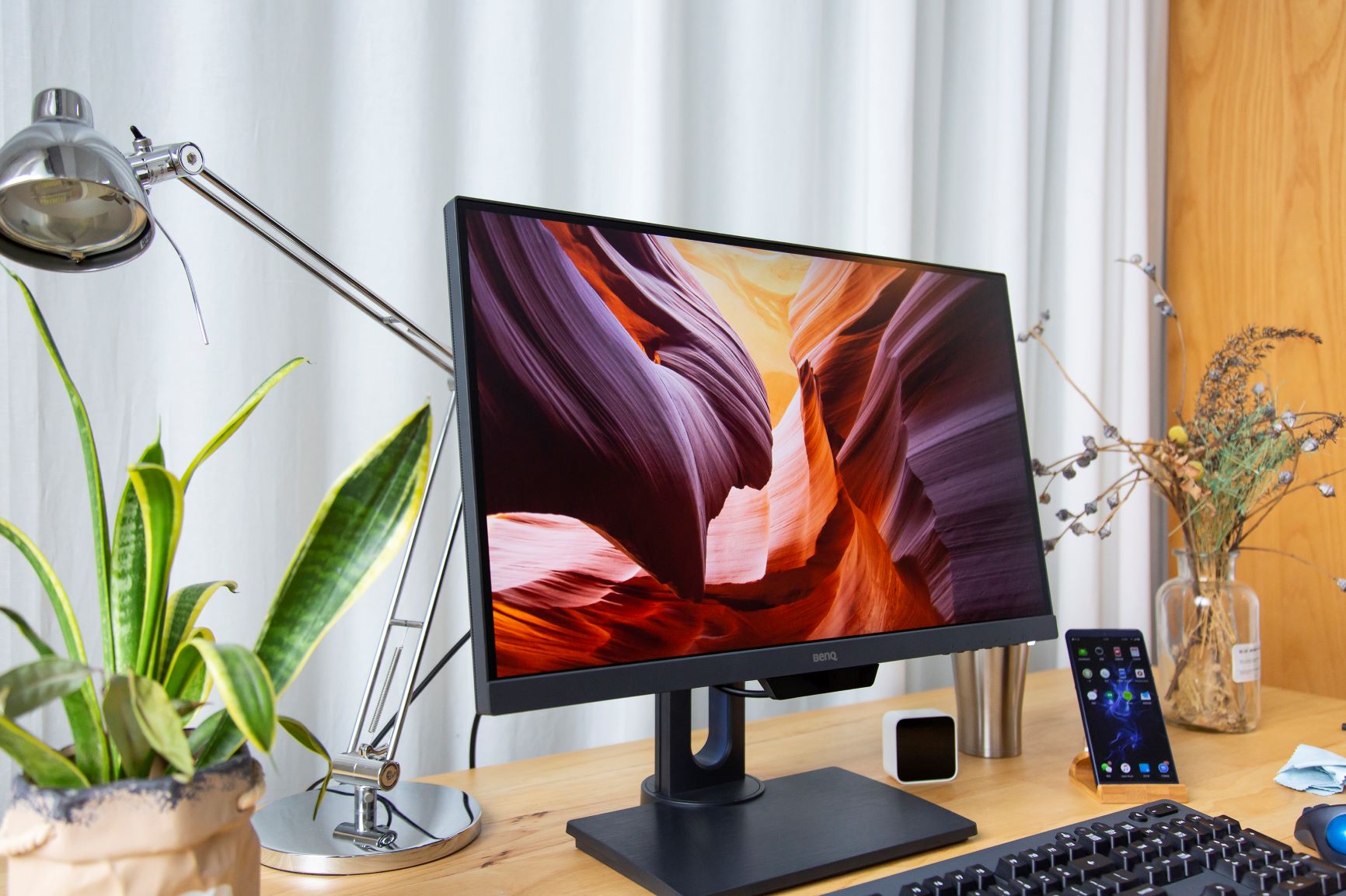 电脑屏幕鲜艳度怎么调?教你轻松掌握屏幕色彩管理!