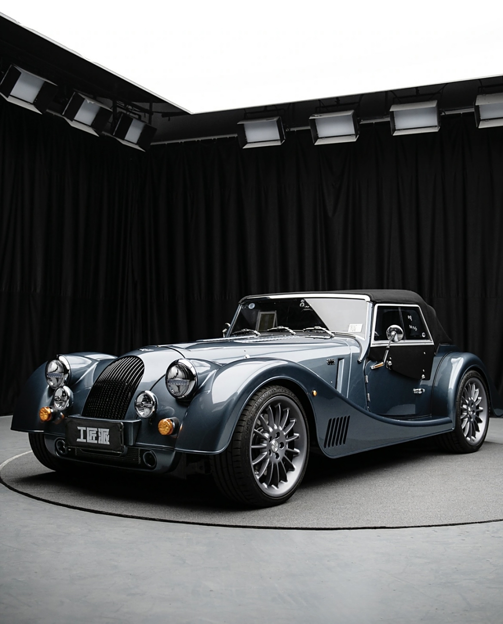 欣赏和中意摩根这种冷门英伦豪车的人越来越少了吧