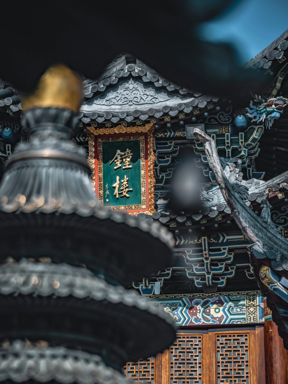 深圳大鹏东山寺: 位置:位于深圳市大鹏新区大鹏镇街道办鹏城村东面