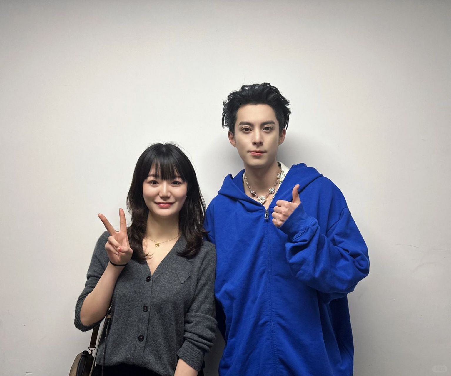 帅呆了的王鹤棣 合照真是太帅了!