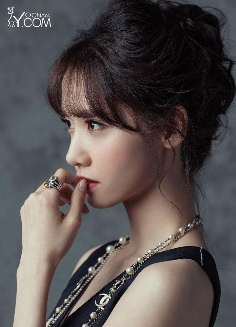 林允儿-温柔可爱清纯韩国女星写真图片赏析