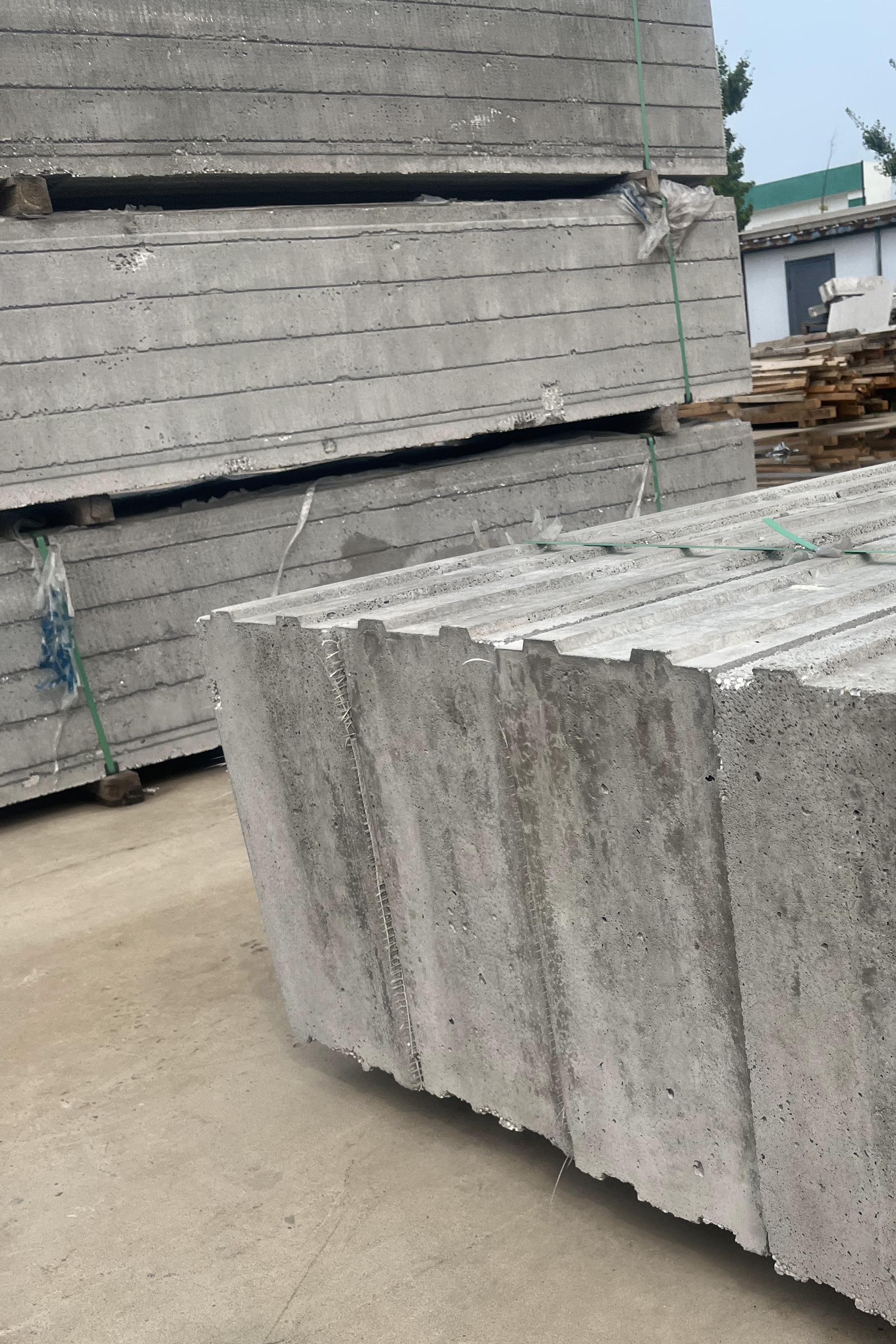 现在有一种新型建筑外墙材料,集结构,保温隔热和装饰于一体!