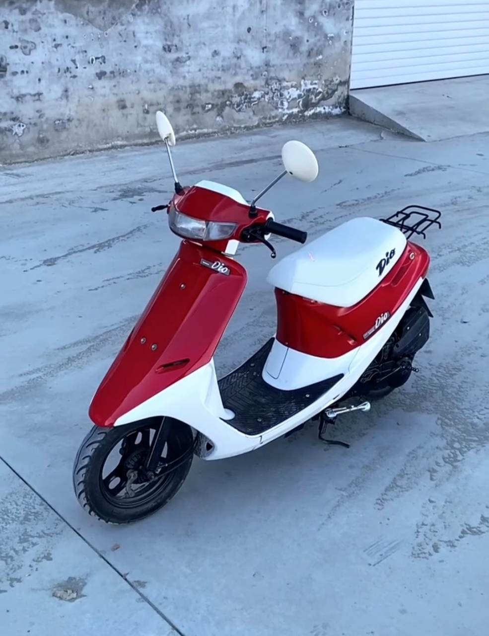 感觉这摩托车再骑十几年也没问题,这就是人们说的一车传三