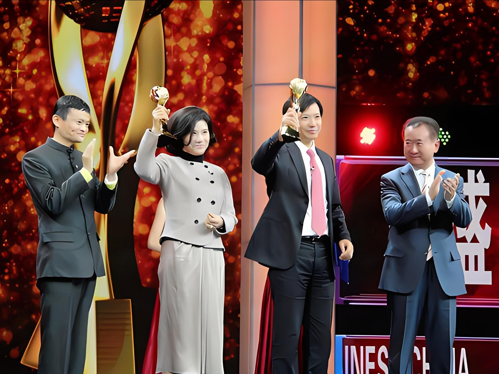 "福耀玻璃"老板曹德旺与"格力女强人"董明珠同框,一场关于空调的辩论