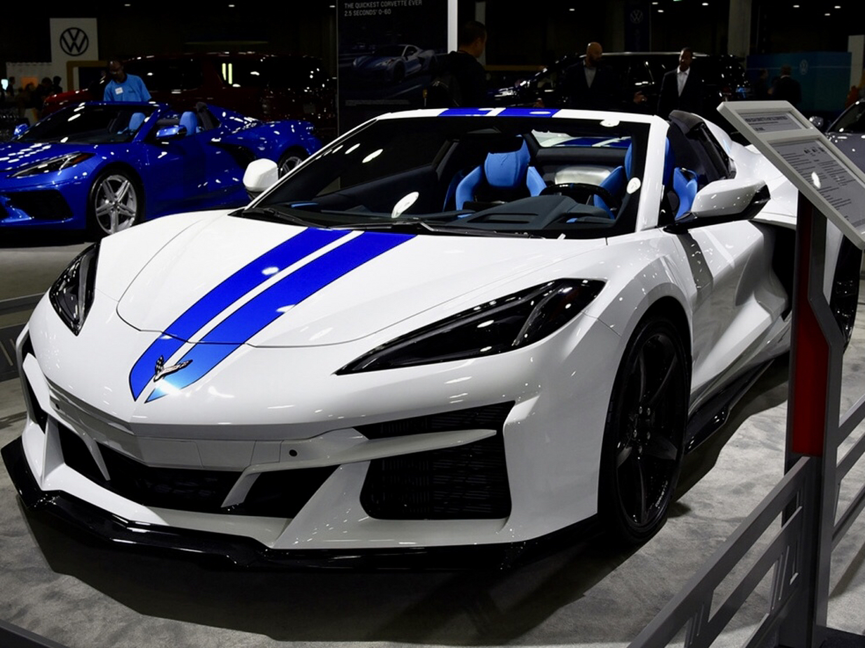 科尔维特,一款产自美系雪弗兰车企的超跑车型,个性十足的独特车身设计