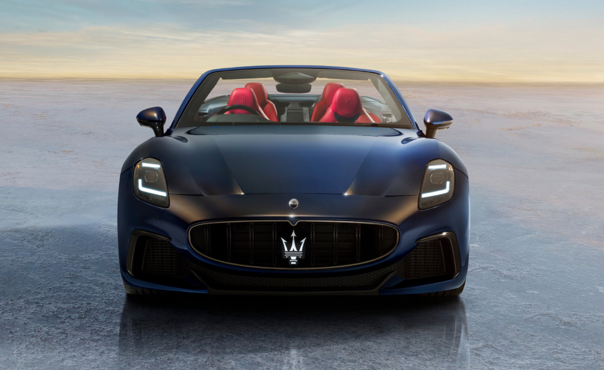 玛莎拉蒂grancabrio敞篷跑车trofeo版