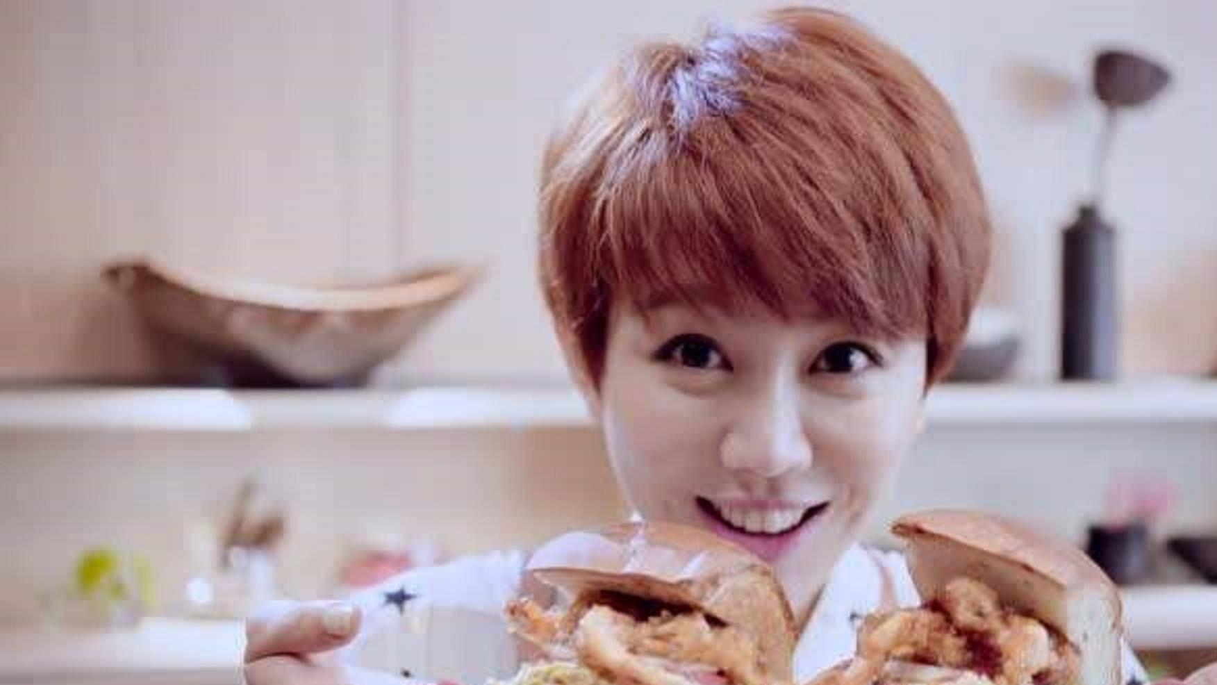 窝囊10年没人理一朝渣女被人知姜妍终于扬眉吐气了