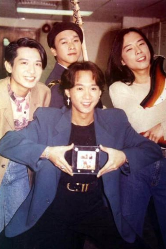 回顾林楚麒黄家驹唯一承认过的女友家驹去世27年她至今未嫁