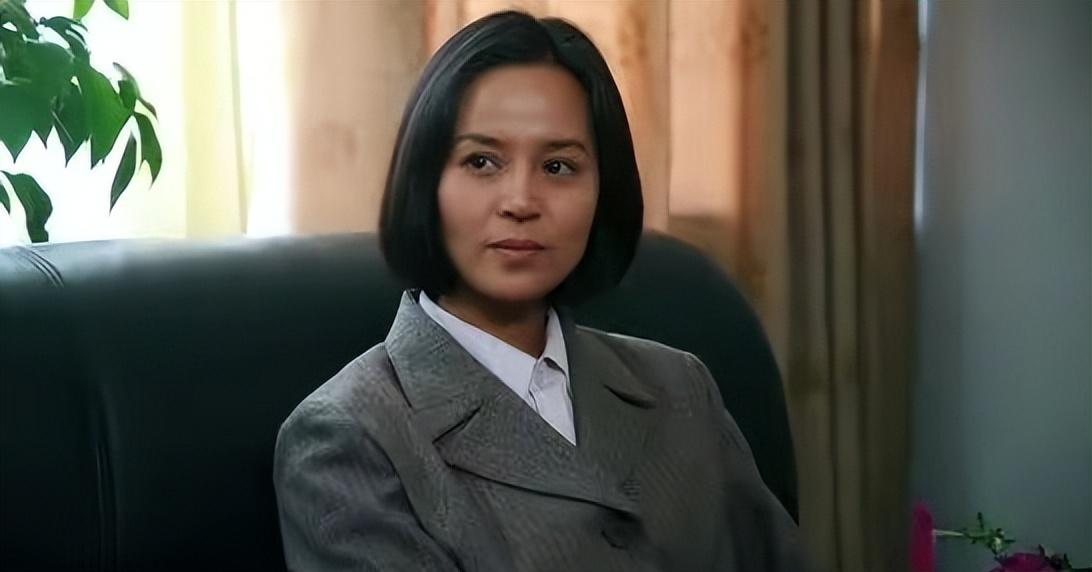 回顾于莉红31岁嫁给马诗红结婚22年没有孩子风光背后有眼泪