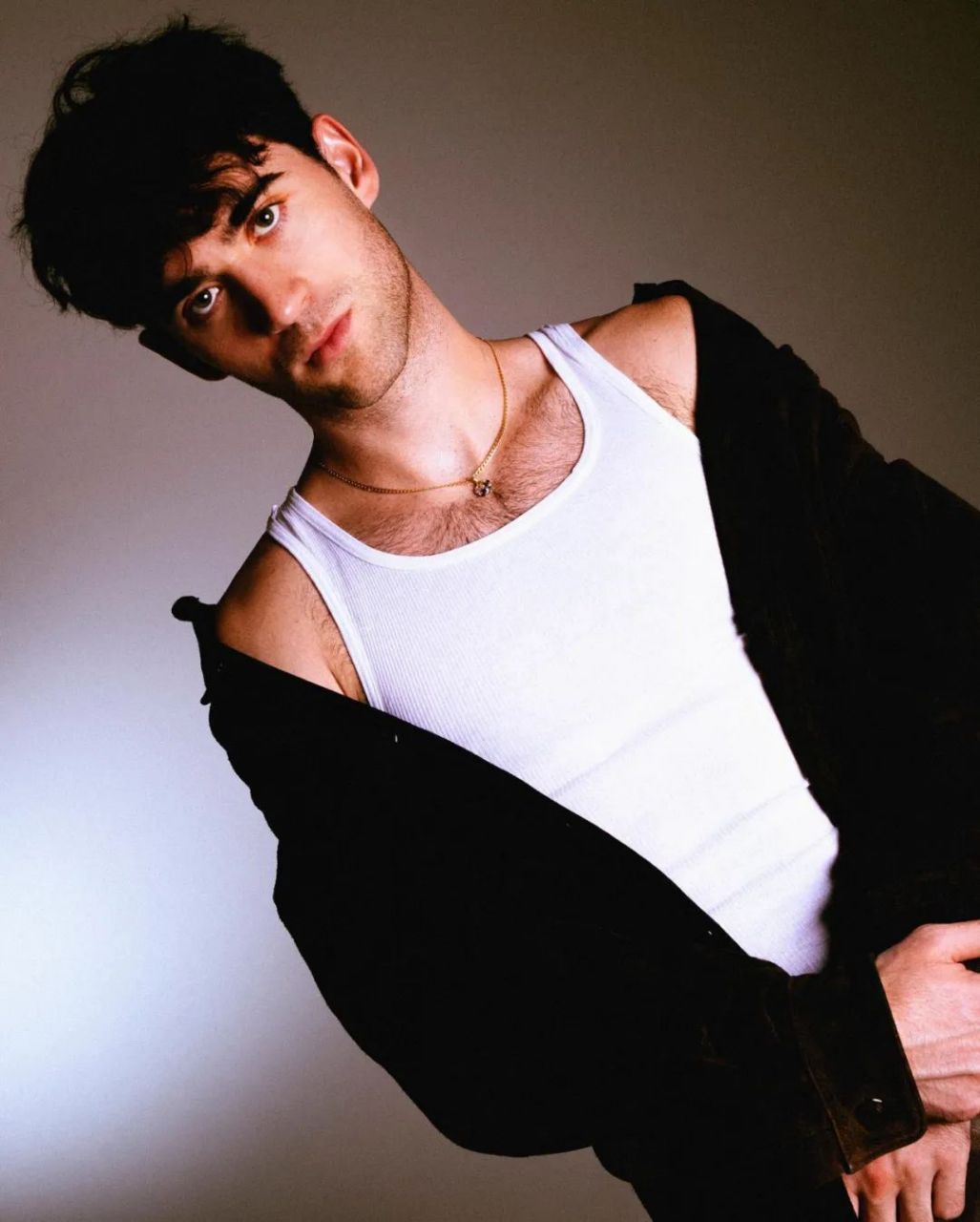 alexander 23,这个才华横溢的小哥哥,每一次提及他,我都仿佛置身于那