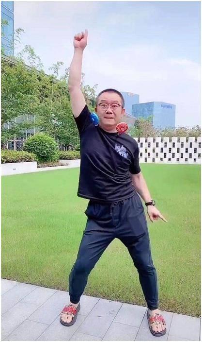 回顾涂磊节目中满口仁义道德被称首席情感导师为何销声匿迹