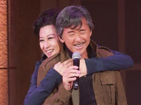 婚后因叶倩文的出现,开始走向破碎