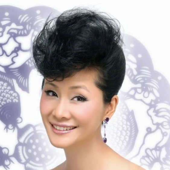 回顾于文华再婚嫁未婚小伙结婚22年没有共同孩子如今怎样了