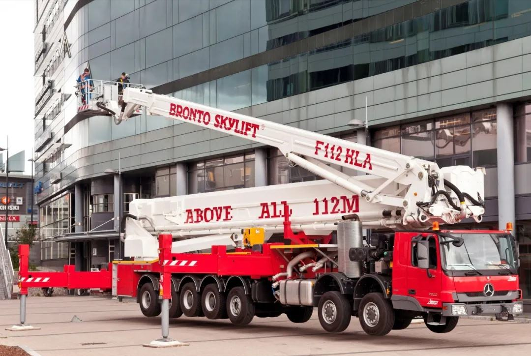 一辆消防车2400万中国能造航母火箭造个消防车怎么这么难