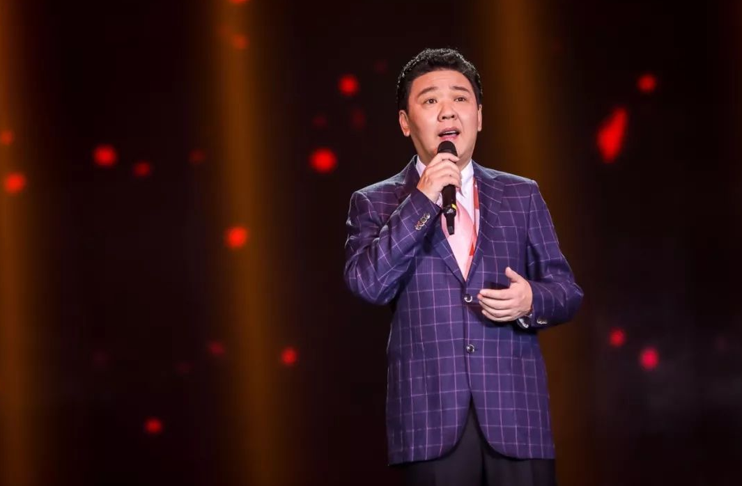 回顾东方金嗓子牟玄甫当红时挥泪隐退今苦尽甘来人生幸福