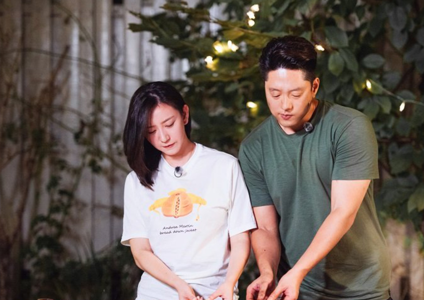 回顾凌潇肃与姚晨恋爱11年结婚7年无子转身娶了小1岁的唐一菲