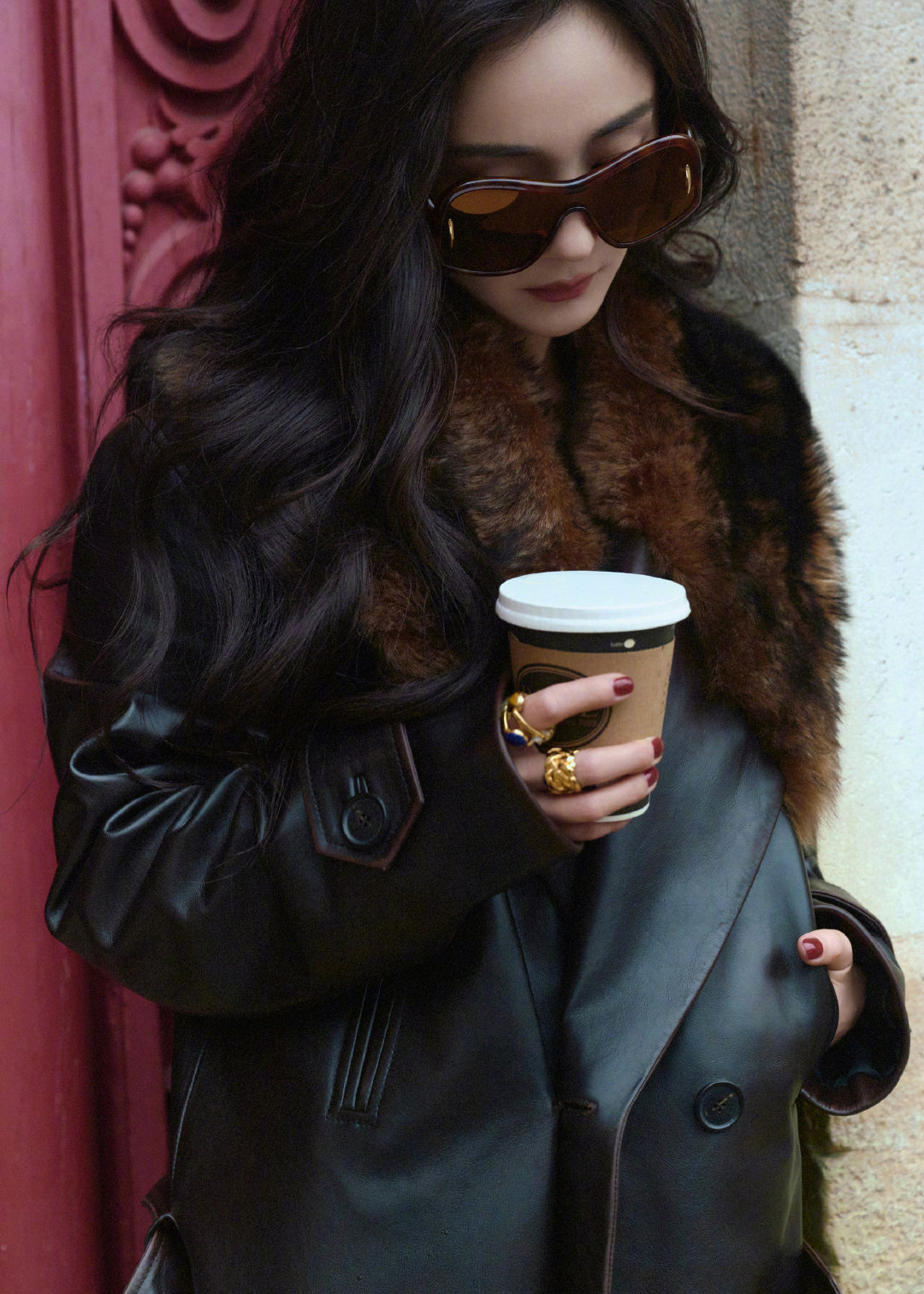 巴黎这一夜杨幂像暴发户钟楚曦红过头豪门媳妇吴千语赢麻了