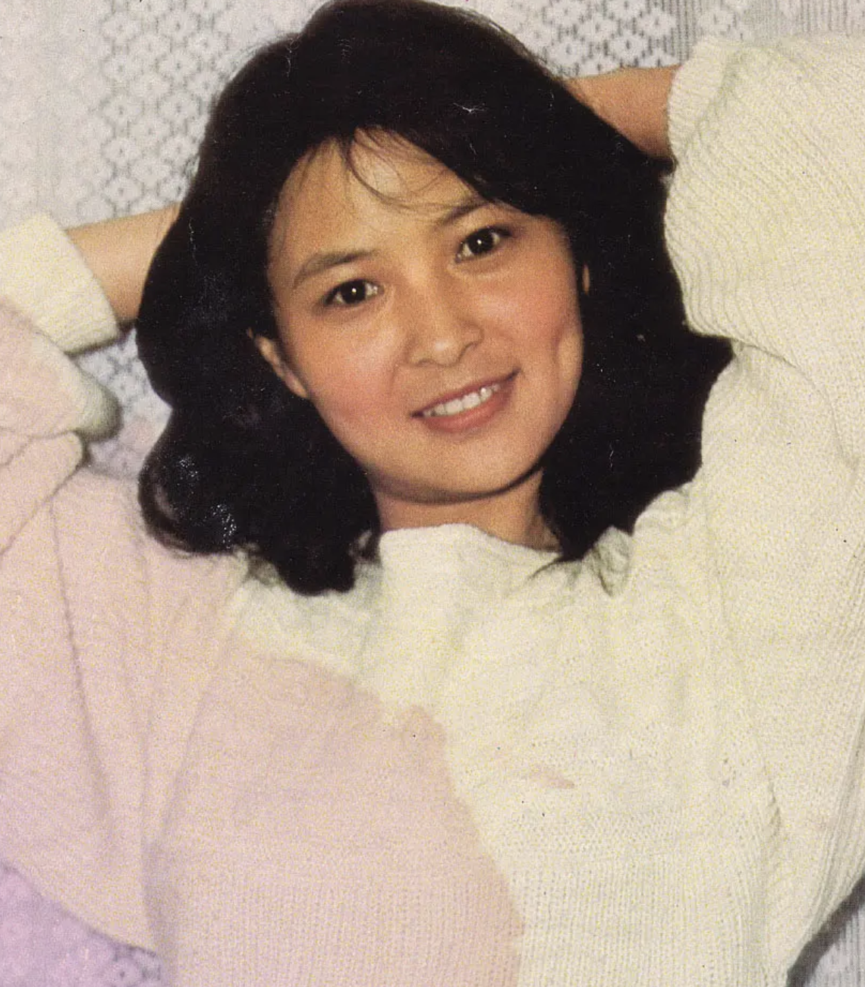 即便成为一名正式的话剧演员,也并不意味着李羚就此高枕无忧,毕竟她是