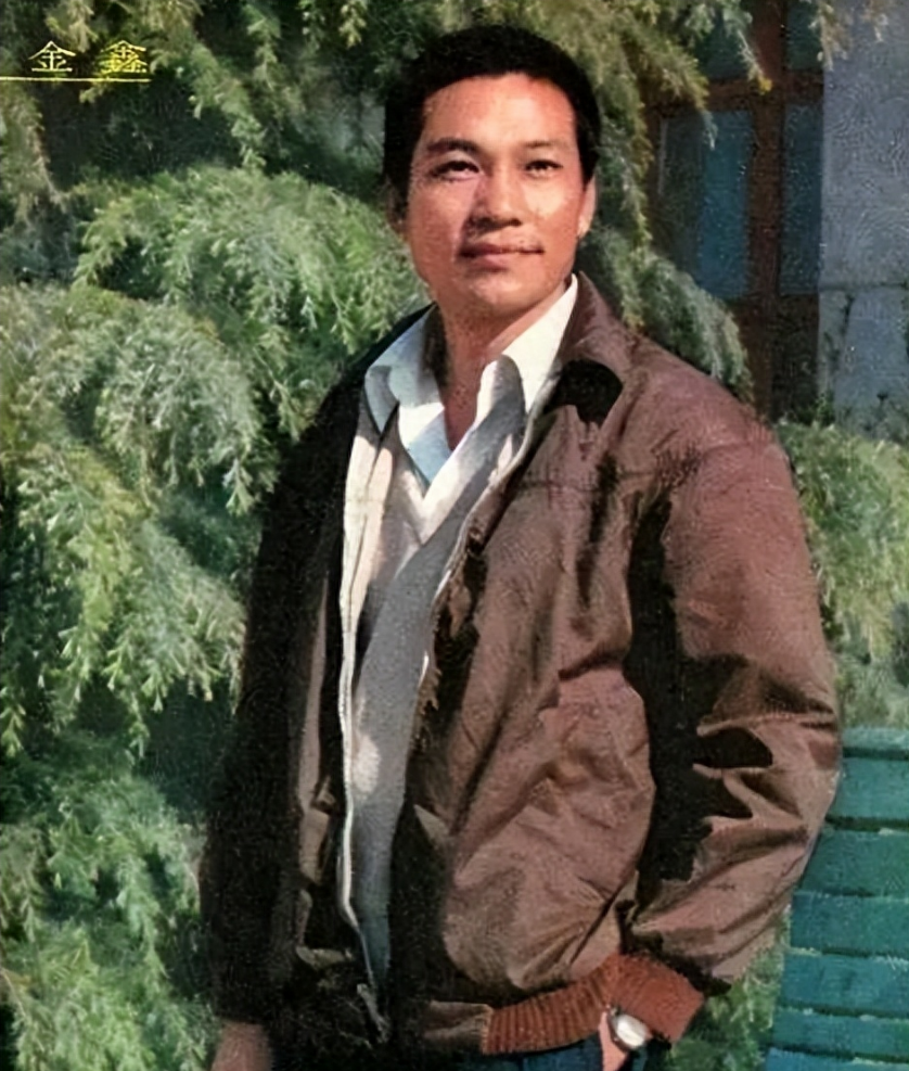 回顾黄梅莹丈夫是著名演员儿子是知名导演73岁依旧努力拍戏