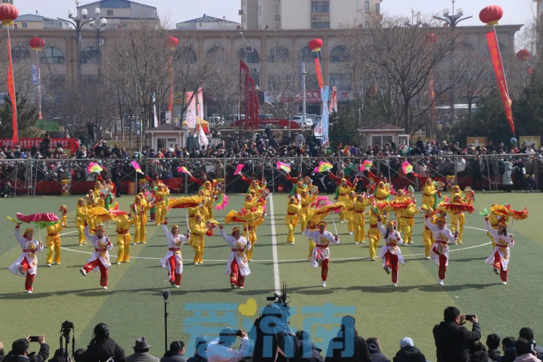 15支鼓子秧歌队献艺斗舞 商河精心烹饪"热辣滚烫"非遗盛宴