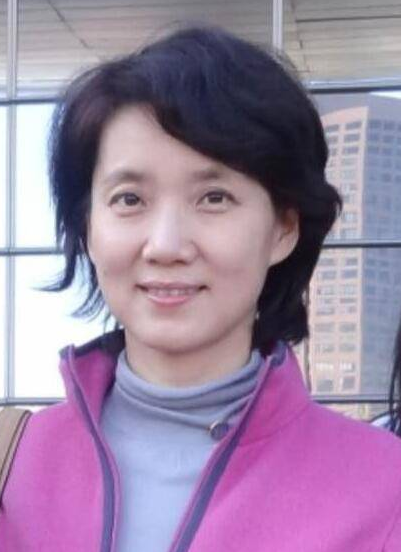 回顾央视金话筒李修平42再婚嫁大10岁丈夫无儿无女婚姻也幸福