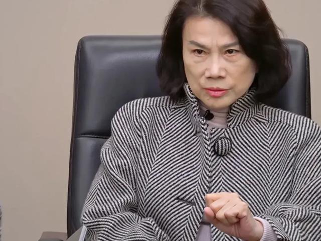 董明珠:年轻人不能为挣钱而活?年轻人追求财富,何错之有?