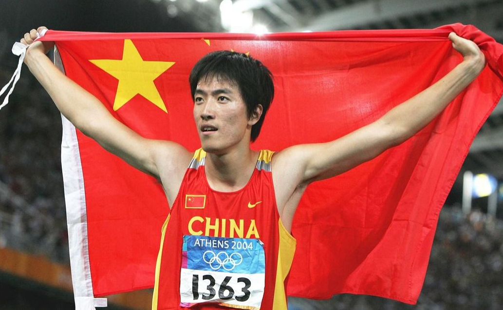 回顾刘翔被骂13年二婚娶撑杆跳冠军结婚5年至今不生娃