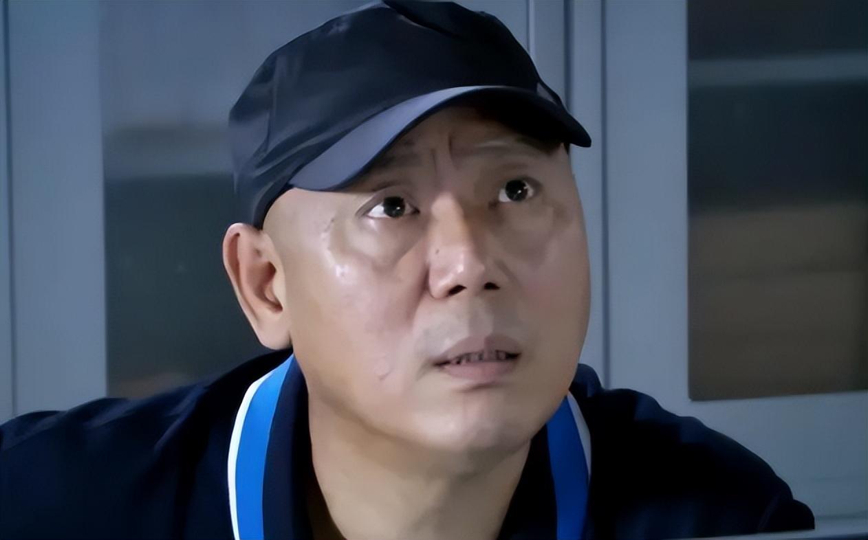 回顾李成儒娶演员恩爱多年离婚后相互成就不是夫妻也是亲人