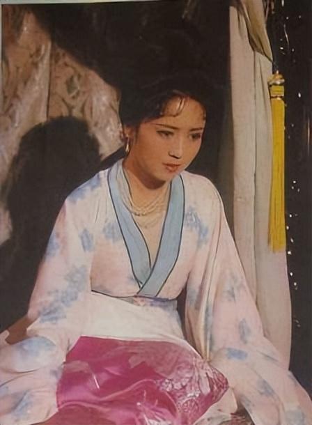 回顾魏慧丽京剧名旦出演西游记高小姐走红被杨洁导演嫌丑