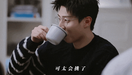 吴磊的哥哥爆火186cm肌肉男神好一个斯文败类