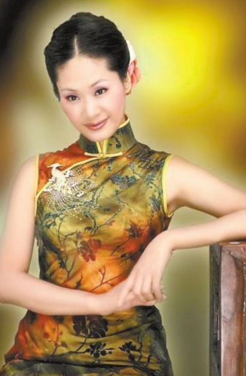 回顾于文华再婚嫁未婚小伙结婚22年没有共同孩子如今怎样了